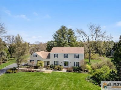 4 Hardley Dr
