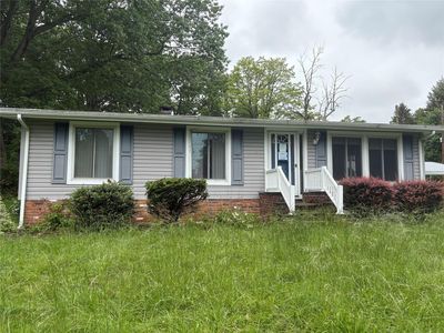 25 Mohawk Drive