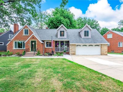 Property at 27200 Fullerwood Dr, Euclid, OH