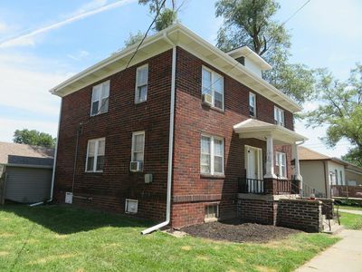 213 N 30th St