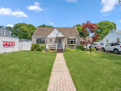 Property at 17 Brook Place, East Islip, NY