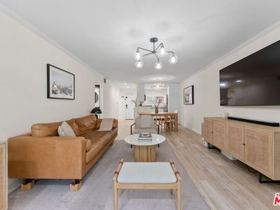 5515 Canoga Ave APT 220