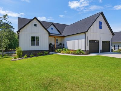 52 Melrose Pl