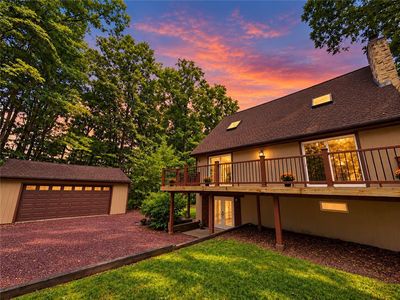 60 Pine Ln