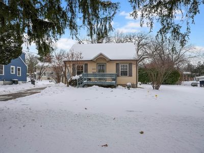 Property at 2523 Cedar Heights Dr, Cedar Falls, IA