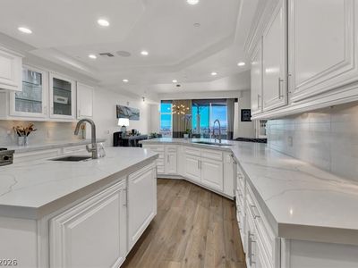 9101 Alta Dr Unit 204