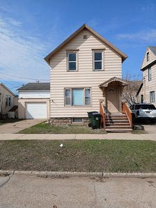 Property at 1304 1st Ave N, Escanaba, MI