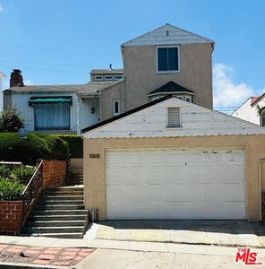 1317 S Dodson Ave