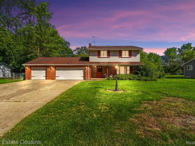 7449 Ironwood Dr