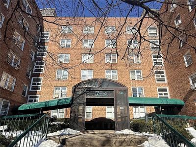 393 Avenue S #3H