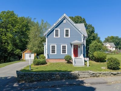 22 Bliss St