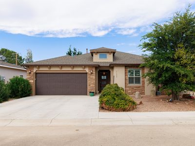 1102 Chitalpa Ct
