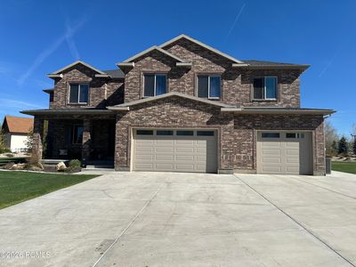 695 W Oak Cir #B16