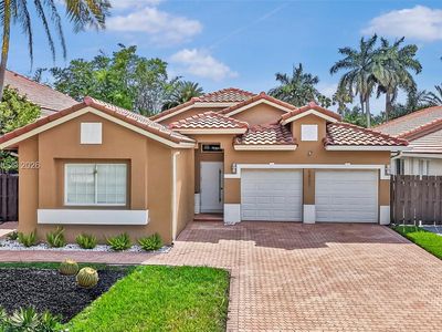 5861 NW 109th Ct