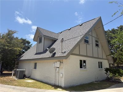 305 Caribbean Dr