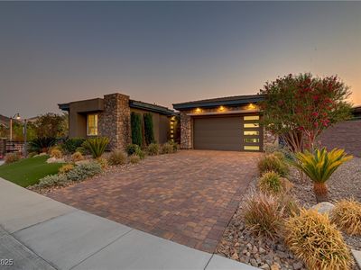 15 Reflection Bay Dr