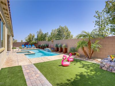 9779 Mosaic Canyon Ct