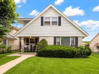 5663 N 64th STREET