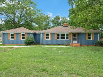 1010 Log Shoals Rd