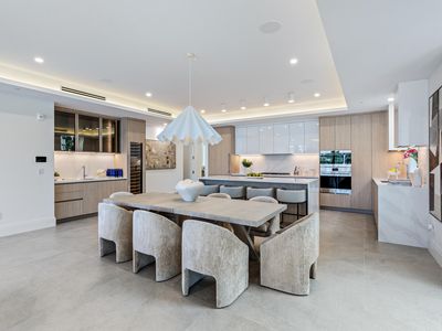 87 Isle Of Venice Drive #301s