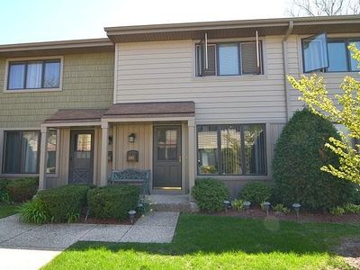 1560 Greenwood Rd