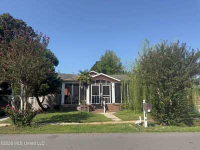 2405 East Ave