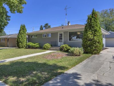 2905 S 18th STREET