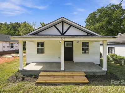 335 Baker St