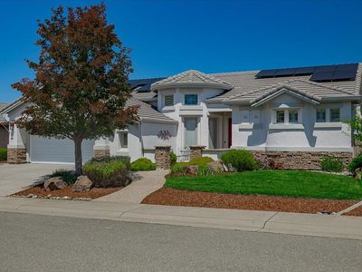2356 Winding Way