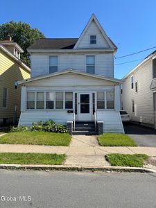 842 Main Avenue