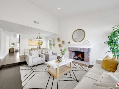 5921 E Avenida Arbol