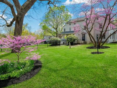 204 W Brookhaven Rd