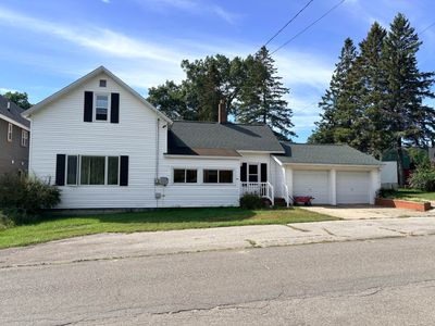 10 Bridge St