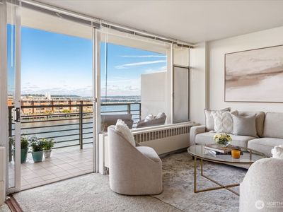 2040 43rd Avenue E #402