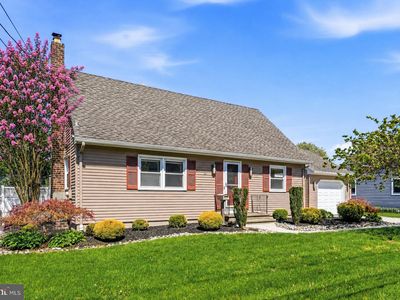 Property at 22 Mario Dr, Hamilton, NJ
