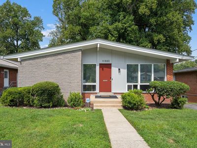 11302 Kenton Pl