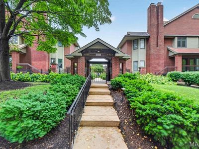 4465 W Pine Blvd APT 19