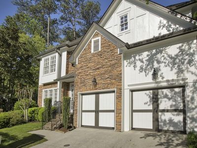 2635 Brookline Cir NE