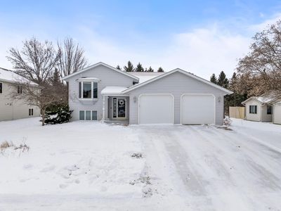 Property at 5 Lillie Ln SE, Pine Island, MN