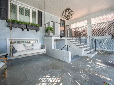 214 W Main St
