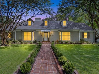 Property at 5450 Walnut Grove Rd, Memphis, TN