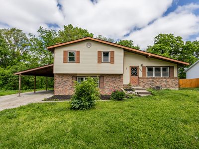 Property at 204 W Market St, New Franklin, MO