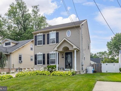 869 Orchard Ave