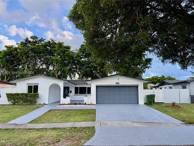 Property at 9110 NW 18th Ct, Pembroke Pines, FL