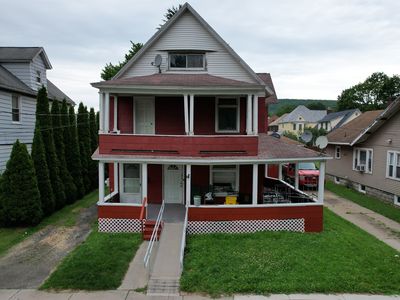 11 Burton Ave