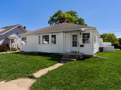 733 S 27th St