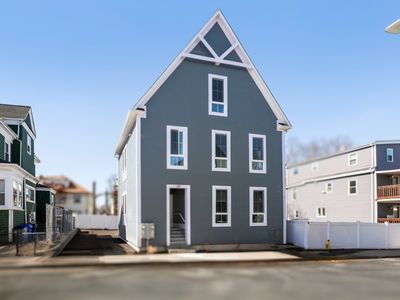 40 Elmont St