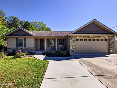5900 Creekhead Dr