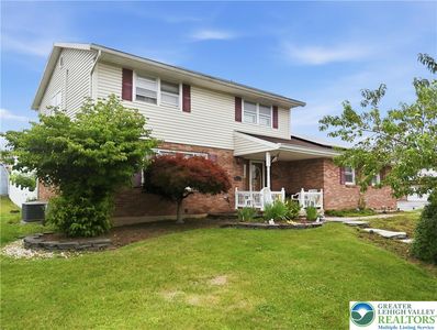 3303 Barklay Rd