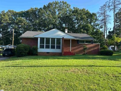 9 Woodmont Cir